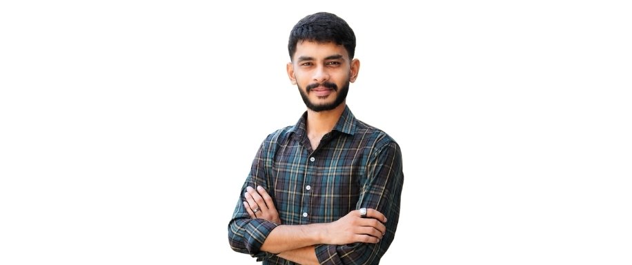Ali Khan Promoted to Senior Marketing Associate at Savaira
