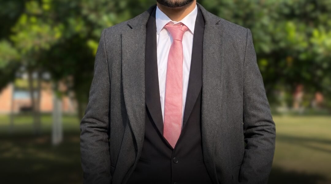 Mustafa Khursheed Promoted to Senior Associate at Acasus